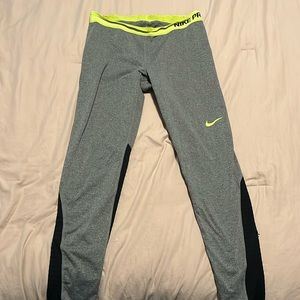Nike leggings